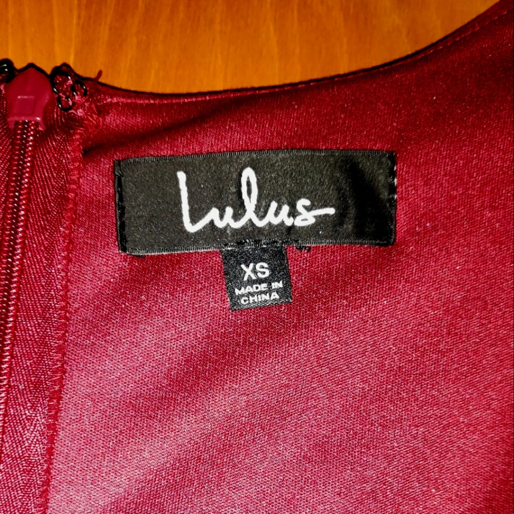 Burgundy Bodycon Midi Dress - Picture 7 of 7